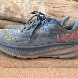 Hoka Women's Clifton 9 Blue Running Shoes-NWOT